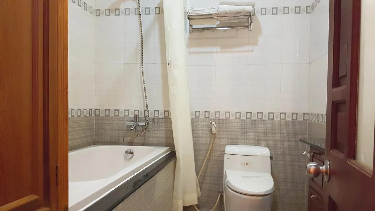 Duc Vuong Saigon Hotel - Cao Thang Ho Chi Minh City